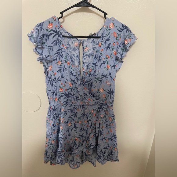 American Eagle Outfitters Pants - ✨American Eagle Floral Romper Size L